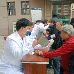 楊莊社區(qū)“敬老月”活動(dòng)暖心舉行